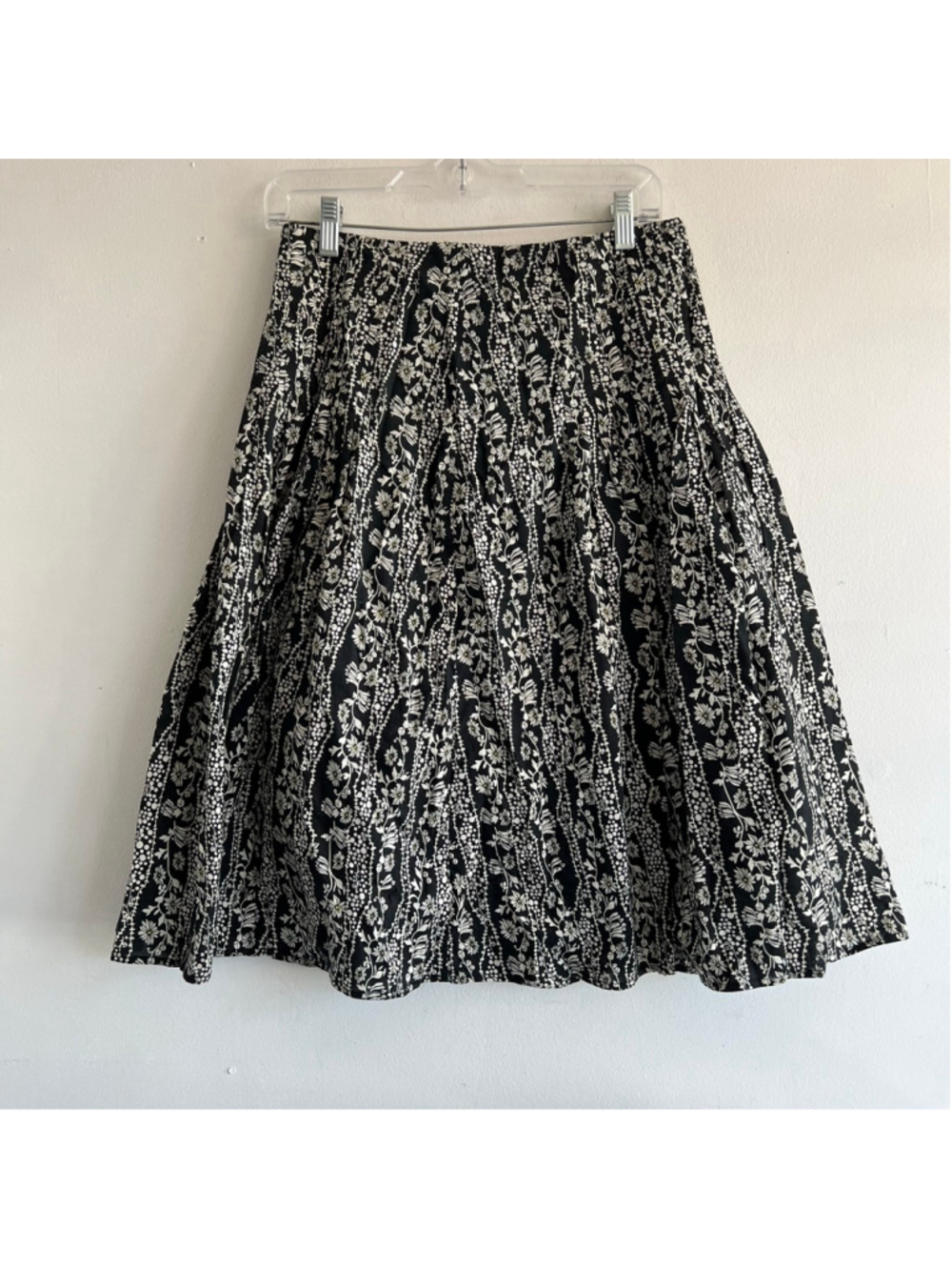 Lapis Black White Floral Midi Skirt S